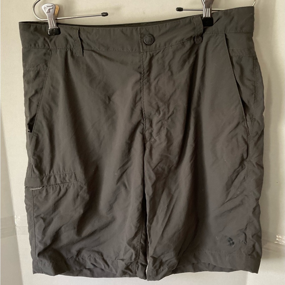 The North Face Black performance shorts  dark gray size 32 reg